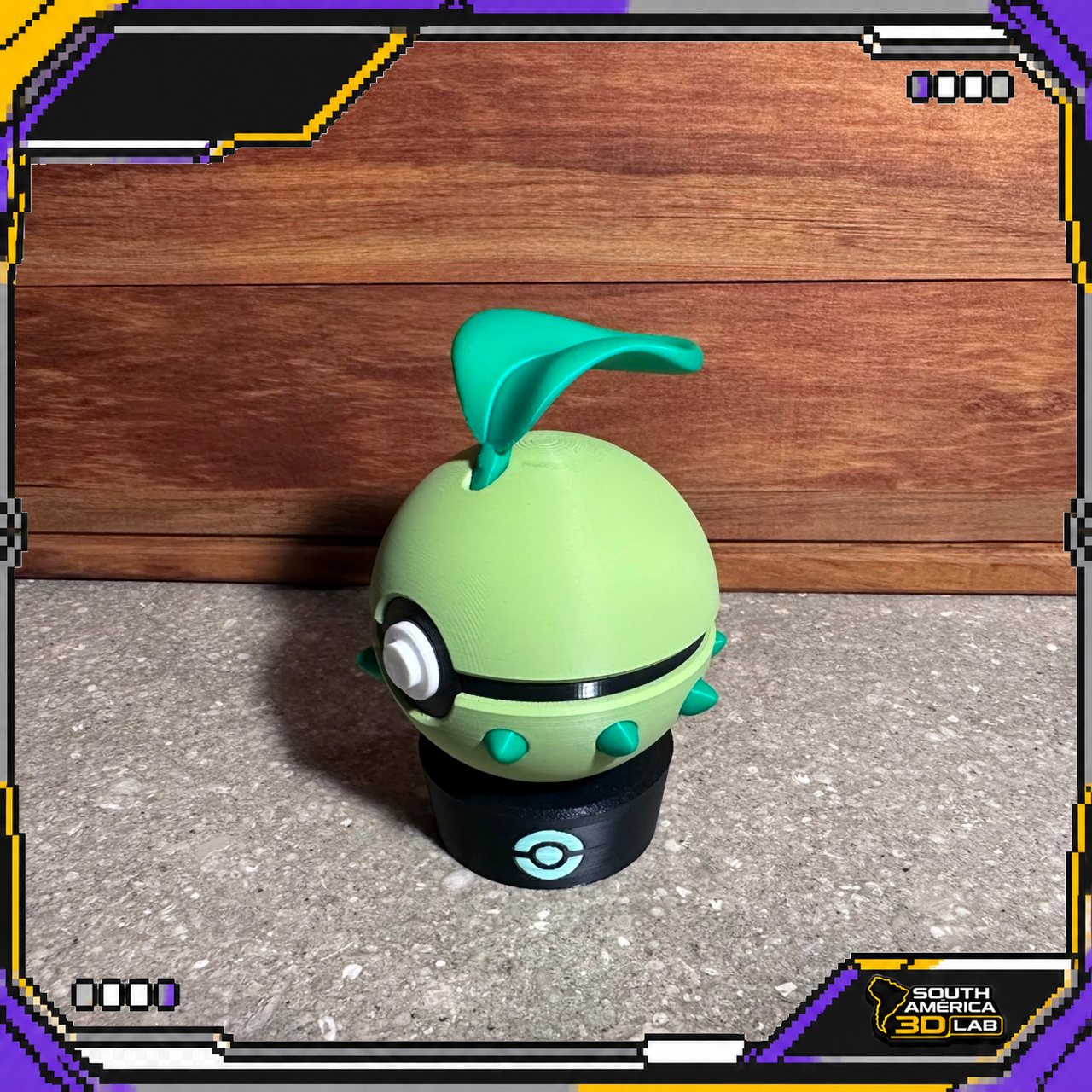Chikorita Poké Ball, right view